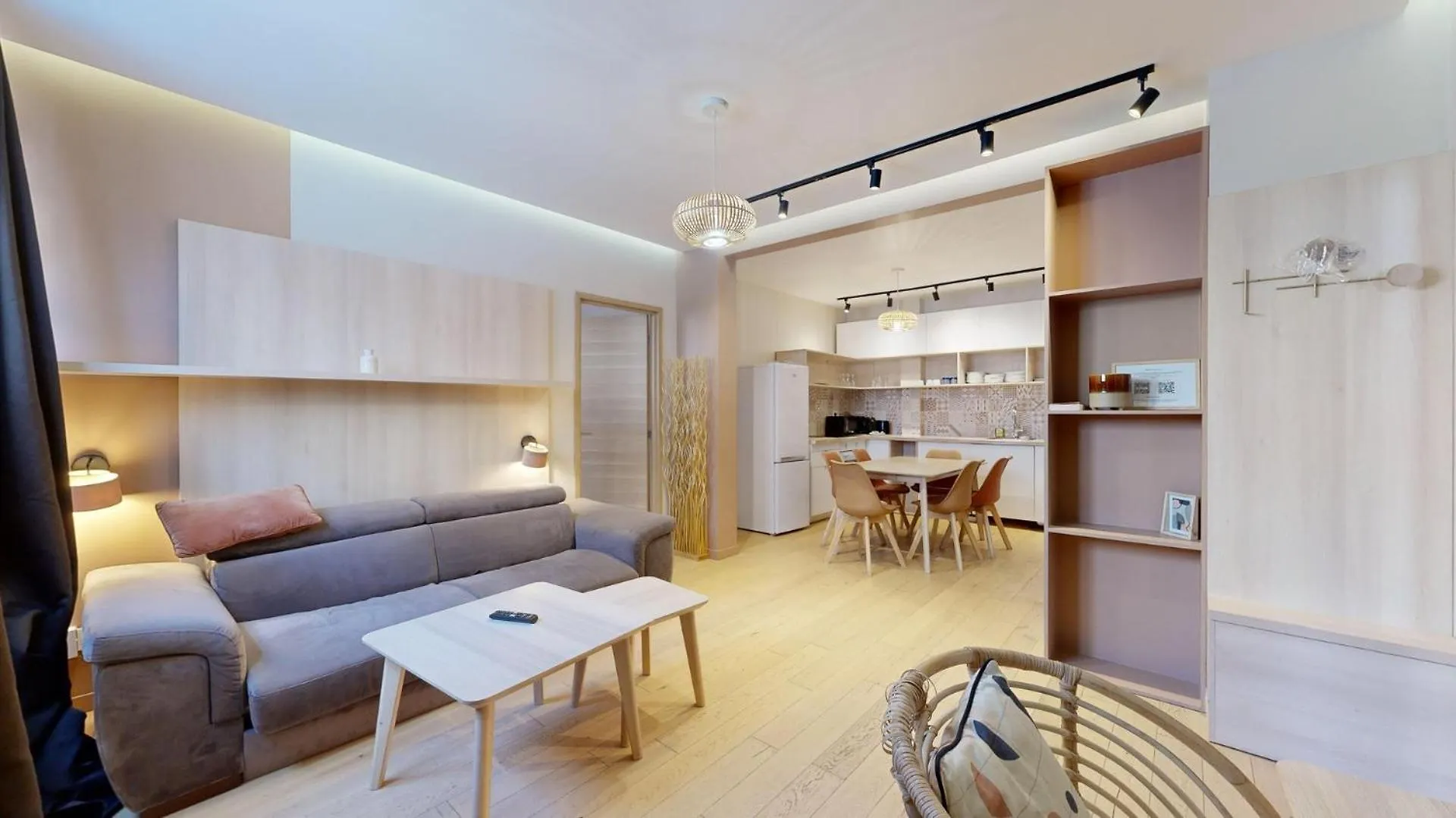 Bluestay 68 - Superbe A Apartment